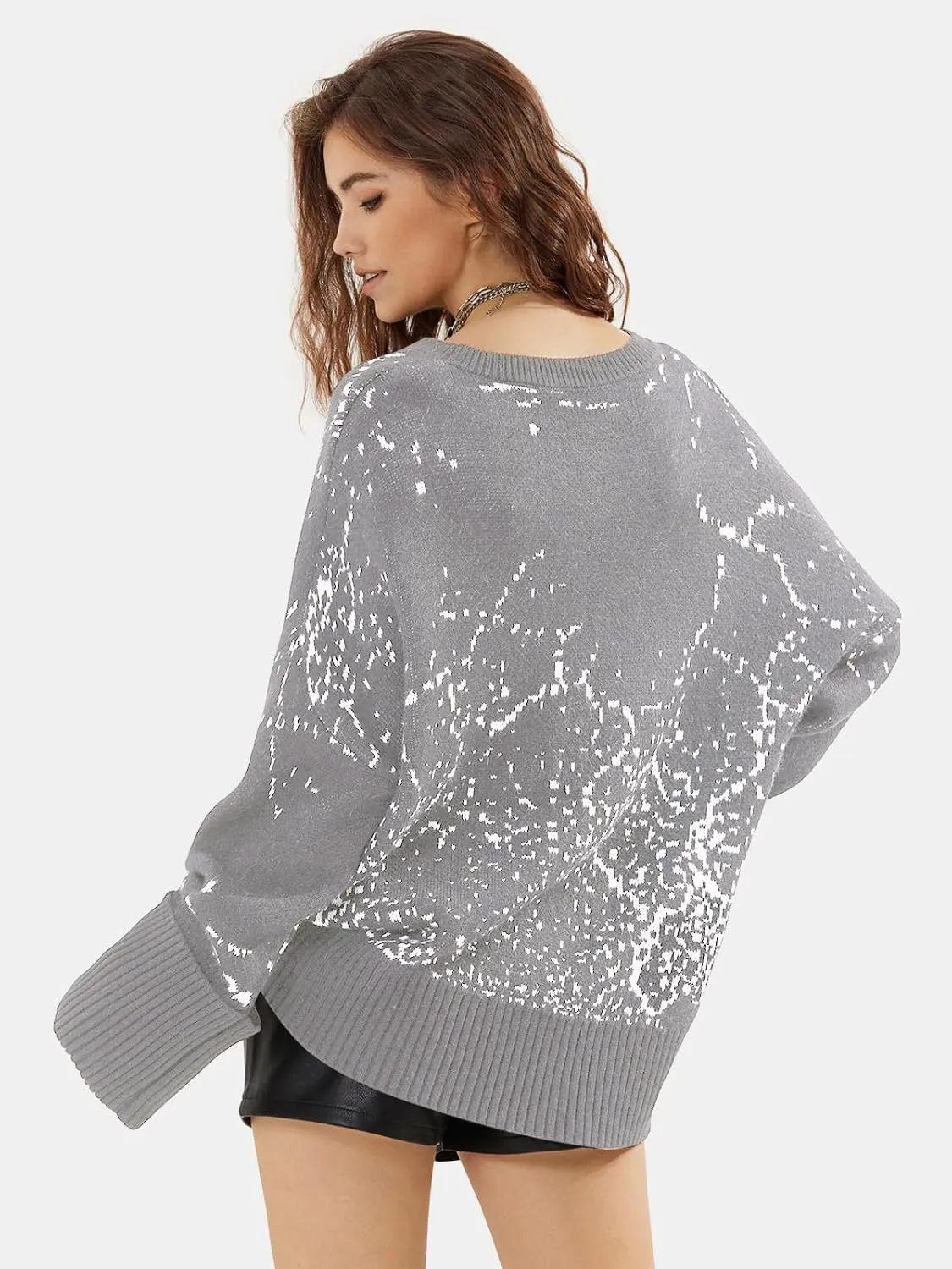 EXLURA Womens 2024 Oversized Graphic Leopard Print Long Sleeve Sweaters Chunky Knit Pullover Tops Fall Winter Y2K Sweater