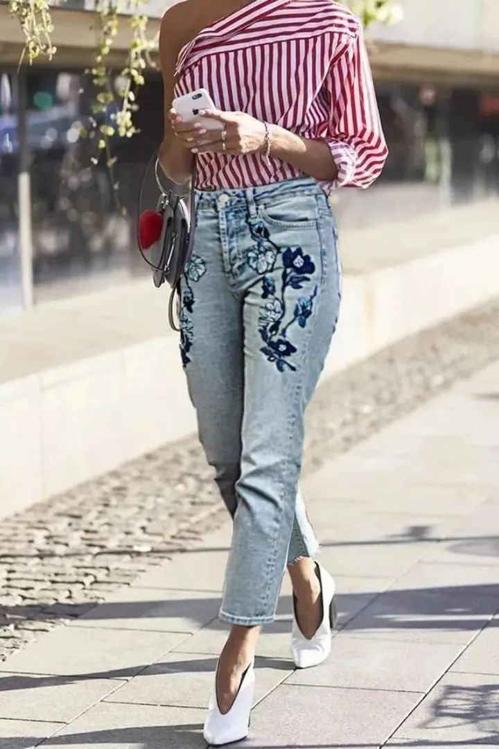 Women's Floral Embroidered Distressed Boyfriend Jeans Denim Pants